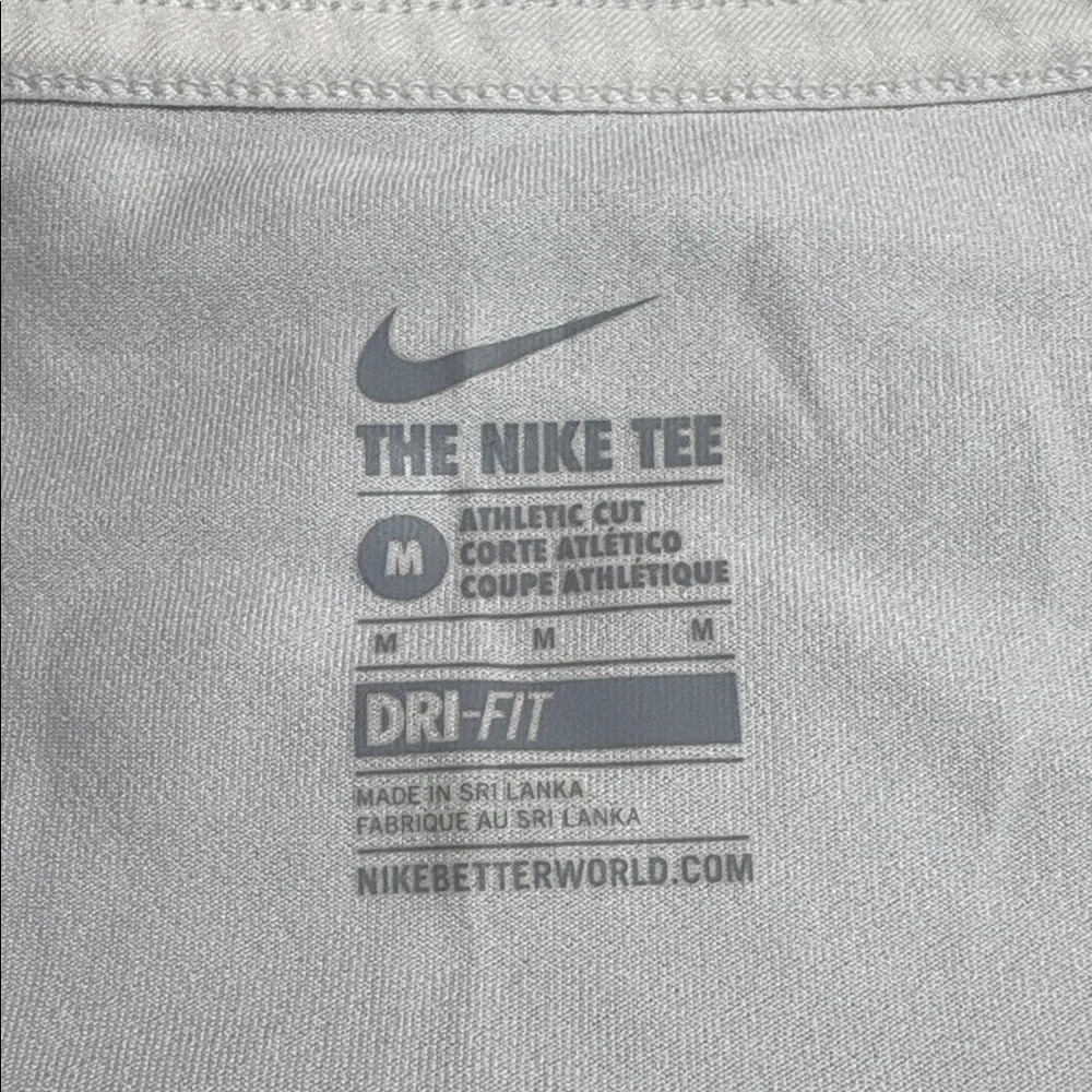 Nike The Nike Tee Dri Fit Athletic Cut Long Sleeve White Black Tee sz M